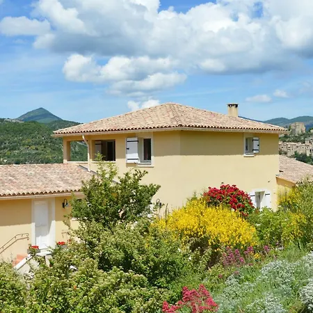 Villafleury * Montbrun-les-Bains